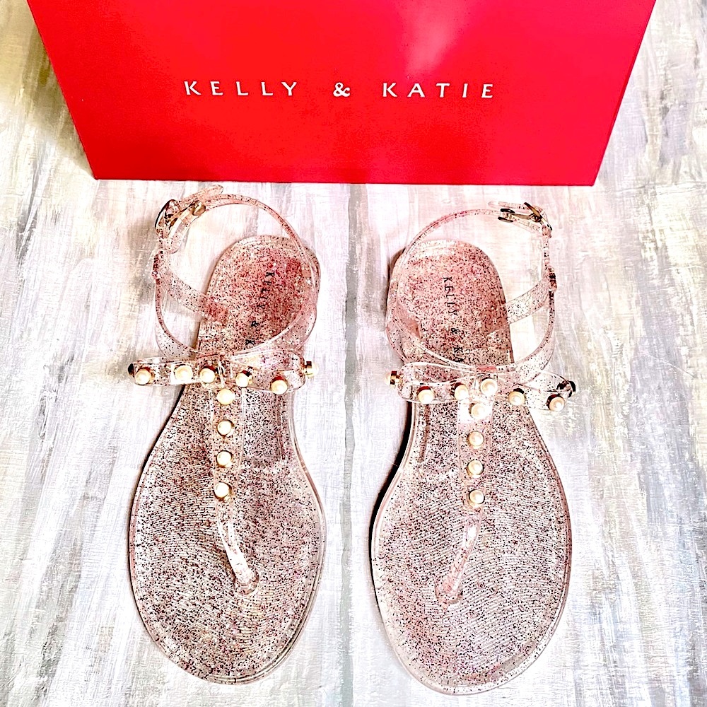 NWT Kelly & Katie Champagne Glitter Jelly Pearl Sandals T-Strap Thong Camile